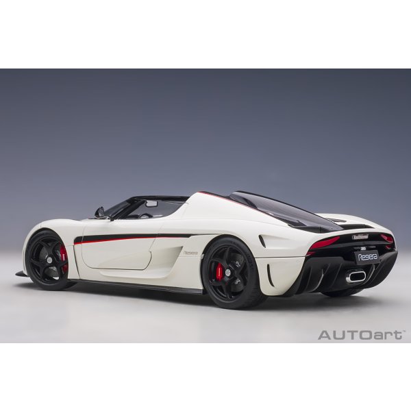 画像3: AUTOart 1/18 Koenigsegg Regera (Arctic White/Carbon with Red accents)