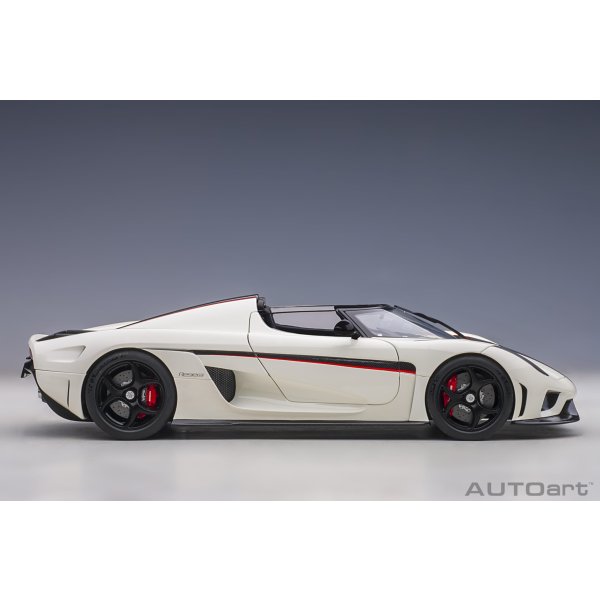 画像6: AUTOart 1/18 Koenigsegg Regera (Arctic White/Carbon with Red accents)