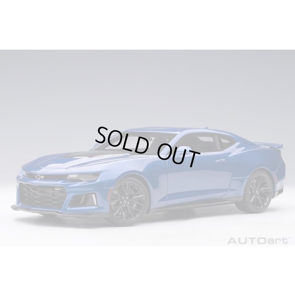 画像1: AUTOart 1/18 Chevrolet Camaro ZL1 2017 (Hyper Blue Metallic)