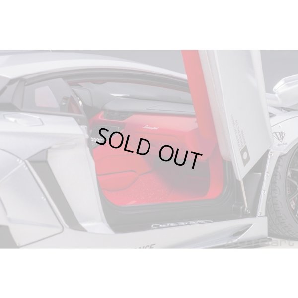 画像9: AUTOart 1/18 Liberty Walk LB-WORKS Lamborghini Aventador Limited Edition (Matte Metallic Silver)