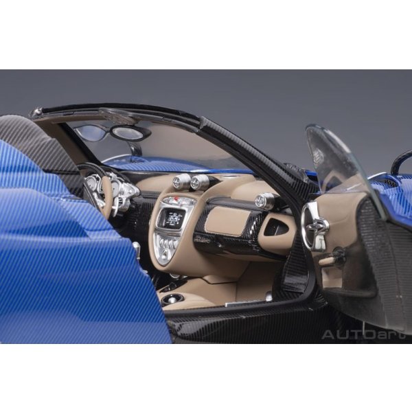 画像11: AUTOart 1/18 Pagani Huayra Roadster (Blue Carbon)