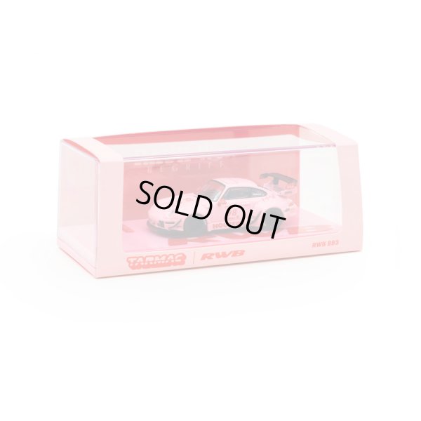 画像12: Tarmac Works 1/64 Racing Pit Garage - RWB + RWB 993 Hooters