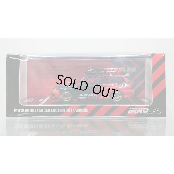 画像1: INNO Models 1/64 Mitsubishi Lancer Evolution IX Wagon "ADVAN" Livery With RaceCar Interior with Roof Box
