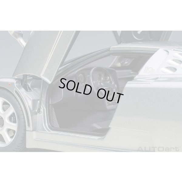 画像10: AUTOart 1/18 Bugatti EB110 SS (Grigio Metallizzato)