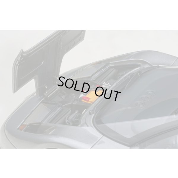 画像11: AUTOart 1/18 Bugatti EB110 SS (Grigio Metallizzato)