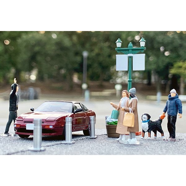 画像2: TOMYTEC 1/64 Diorama Collection 64 #Car Snap 08a 都会の街角