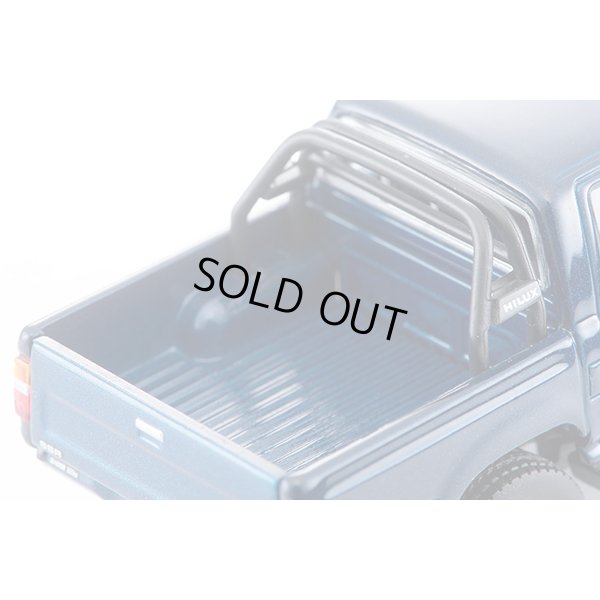 画像8: TOMYTEC 1/64 Limited Vintage NEO Toyota Hilux 4WD Pickup Double Cab SSR (Dark Blue) '95