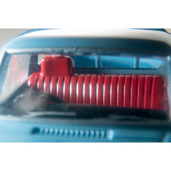 画像9: TOMYTEC 1/64 Datsun Truck 1500 Deluxe (Light Blue) with Figure