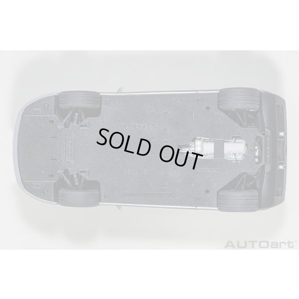 画像9: AUTOart 1/18 Bugatti EB110 SS (Grigio Metallizzato)