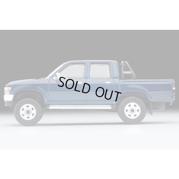 画像3: TOMYTEC 1/64 Limited Vintage NEO Toyota Hilux 4WD Pickup Double Cab SSR (Dark Blue) '95
