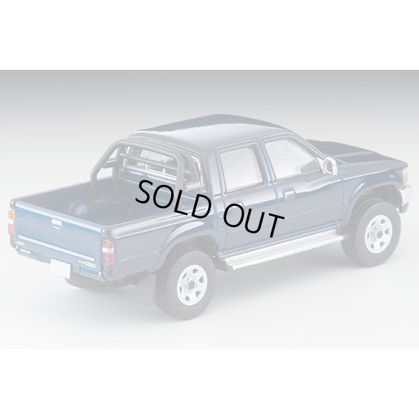 画像2: TOMYTEC 1/64 Limited Vintage NEO Toyota Hilux 4WD Pickup Double Cab SSR (Dark Blue) '95