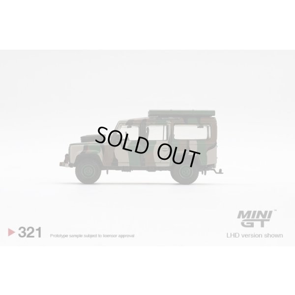 画像4: MINI GT 1/64 Land Rover Defender 110 Malaysian Army "Harimau Belang" (RHD) Malaysia Exclusive