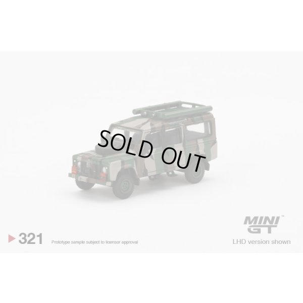 画像2: MINI GT 1/64 Land Rover Defender 110 Malaysian Army "Harimau Belang" (RHD) Malaysia Exclusive