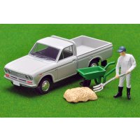 TOMYTEC 1/64 Limited Vintage Dat Sun Track 1300 Deluxe (White) with Figure