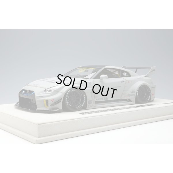 画像2: EIDOLON 1/18 LB-Silhouette WORKS GT 35GT-RR Matte Gray (Weathering) Limited 150 pcs.