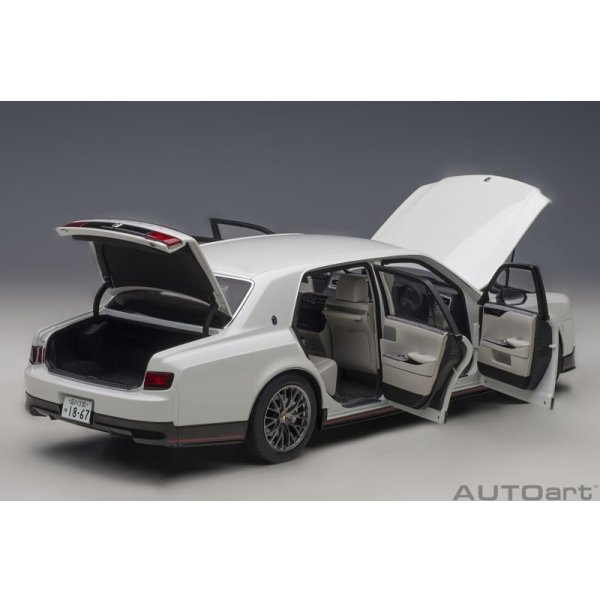 画像13: AUTOart 1/18 Toyota Century GRMN (Pearl White)