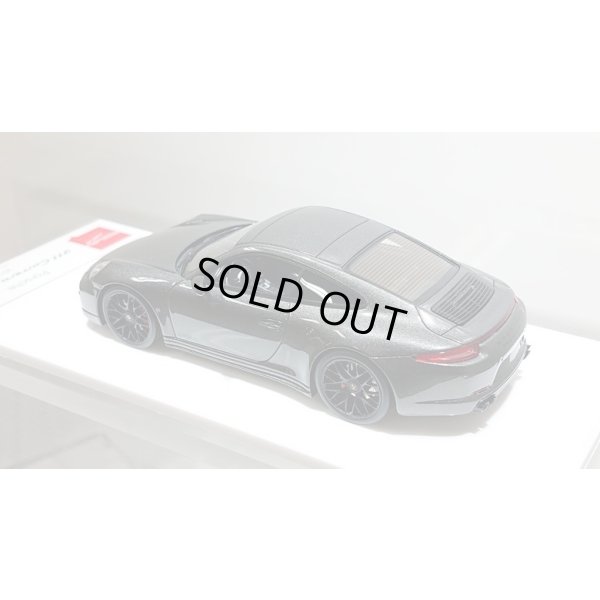 画像12: EIDOLON 1/43 Porsche 911 (991) Carrera 4 GTS 2014 Agate Gray Metallic