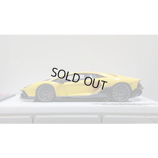 画像2: EIDOLON 1/43 Lamborghini Aventador LP780-4 Ultimae 2021 (Dianthus Wheel) Giallo Auge Limited 60 pcs.