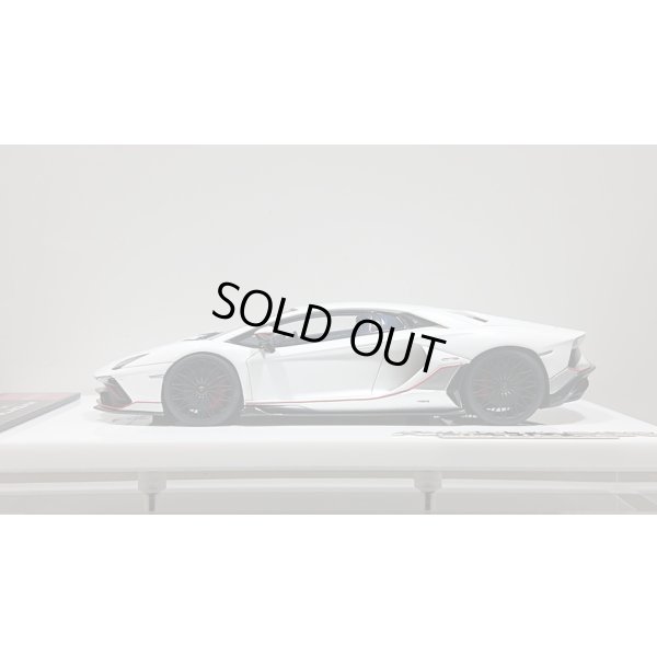画像2: EIDOLON 1/43 Lamborghini Aventador LP780-4 Ultimae 2021 (Dianthus Wheel) Bianco Opalis / Grigio Thalasso Limited 100 pcs.