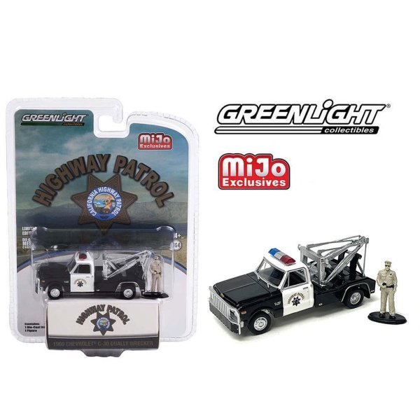 画像2: GREEN LiGHT 1/64 1969 Chevrolet C-30 Dualy Wrecker California Highway Patrol with Figure