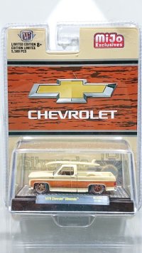 M2 Machines 1/64 1979 Chevrolet Silverado Beige with Surfboard