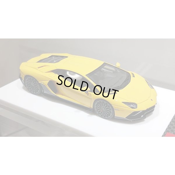 画像11: EIDOLON 1/43 Lamborghini Aventador LP780-4 Ultimae 2021 (Dianthus Wheel) Giallo Auge Limited 60 pcs.