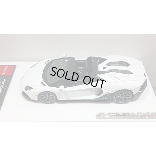 画像4: EIDOLON 1/43 Lamborghini Aventador LP780-4 Ultimae Roadster 2021 (Leirion Wheel) Bianco Opalis / Black Accent Limited 60 pcs.
