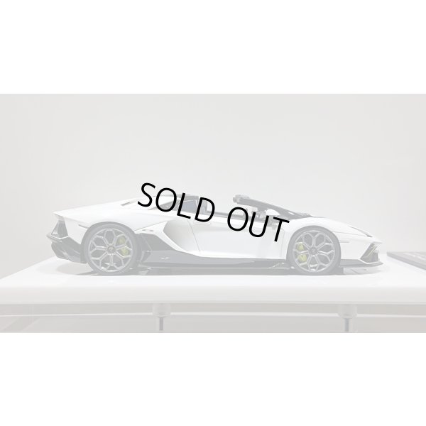 画像6: EIDOLON 1/43 Lamborghini Aventador LP780-4 Ultimae Roadster 2021 (Leirion Wheel) Bianco Opalis / Black Accent Limited 60 pcs.