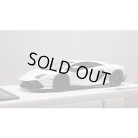 EIDOLON 1/43 Lamborghini Aventador LP780-4 Ultimae 2021 (Dianthus Wheel) Bianco Opalis / Grigio Thalasso Limited 100 pcs.