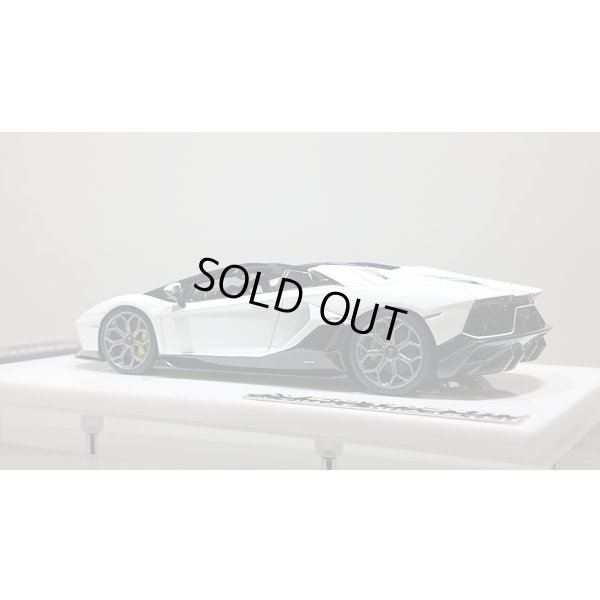 画像3: EIDOLON 1/43 Lamborghini Aventador LP780-4 Ultimae Roadster 2021 (Leirion Wheel) Bianco Opalis / Black Accent Limited 60 pcs.