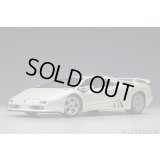 AUTOart 1/18 Lamborghini Diablo SE30 Iota (BALLON WHITE / Pearl White)