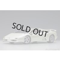 AUTOart 1/18 Lamborghini Diablo SE30 Iota (BALLON WHITE / Pearl White)