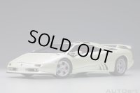 AUTOart 1/18 Lamborghini Diablo SE30 Iota (BALLON WHITE / Pearl White)