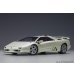 画像1: AUTOart 1/18 Lamborghini Diablo SE30 Iota (BALLON WHITE / Pearl White) (1)