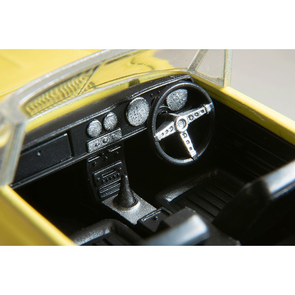 画像9: TOMYTEC 1/64 Limited Vintage Datsun Fairlady 2000 (Yellow)