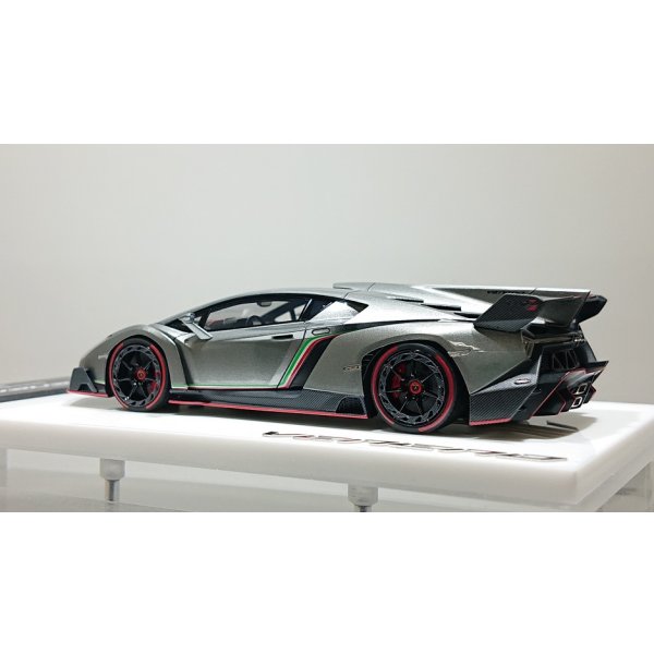 画像3: EIDOLON 1/43 Lamborghini Veneno 2013 Geneva Motor Show 2013 Metallic Gray / Red Accent