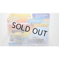 JOHNNY LIGHTNING 1/64 1969 International Scout II Tahitian Red / Black & Malibu Boat Tahitian Red / Black