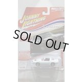 JOHNNY LIGHTNING 1/64 1977 Pontiac Firebird Transam Cameo White