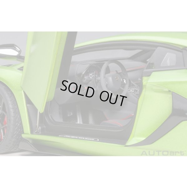 画像9: AUTOart 1/18 Lamborghini Aventador SVJ (Verde Alceo)