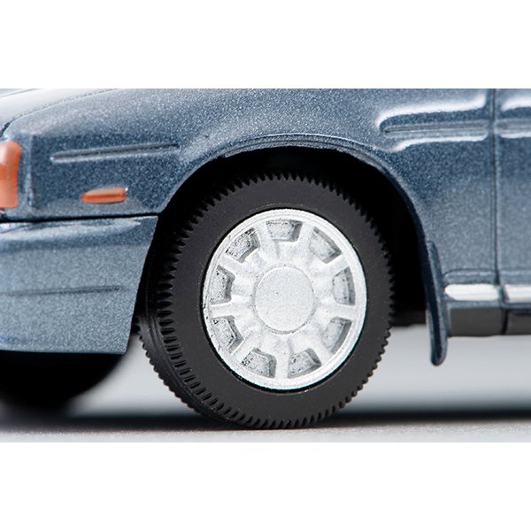 画像7: TOMYTEC 1/64 Limited Vintage NEO Nissan Cedric V30 Twin Cam Gran Turismo SV (Grayish Blue) '91