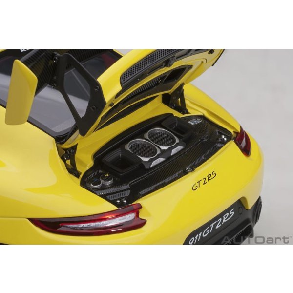 画像12: AUTOart 1/18 Porsche 911 (991.2) GT2 RS Weissach Package (Racing Yellow)