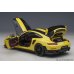 画像13: AUTOart 1/18 Porsche 911 (991.2) GT2 RS Weissach Package (Racing Yellow)