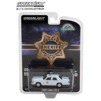 GREEN LiGHT 1/64 1982 Ford LTD-S - County Sheriff