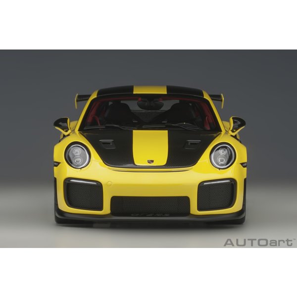 画像5: AUTOart 1/18 Porsche 911 (991.2) GT2 RS Weissach Package (Racing Yellow)