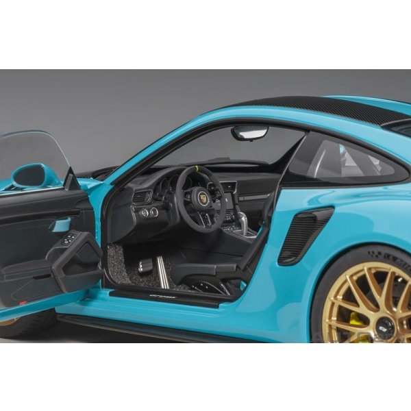 画像9: AUTOart 1/18 Porsche 911 (991.2) GT2 RS Weissach Package (Miami Blue)