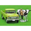 TOMYTEC 1/64 Limited Vintage Toyota Stout (Green) with figure
