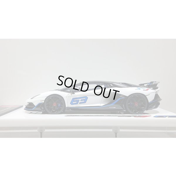 画像2: EIDOLON 1/43 Lamborghini Aventador SVJ 63 2018 Bianco Opalis (Pearl White) Limited 63 pcs.