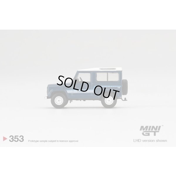 画像3: MINI GT 1/64 Land Rover Defender 90 County Wagon Stratos Blue (RHD)