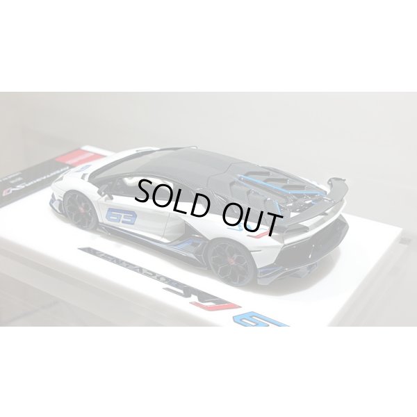 画像12: EIDOLON 1/43 Lamborghini Aventador SVJ 63 2018 Bianco Opalis (Pearl White) Limited 63 pcs.