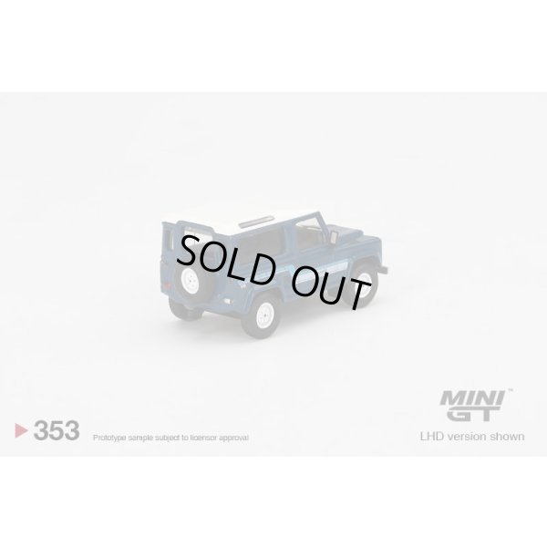 画像2: MINI GT 1/64 Land Rover Defender 90 County Wagon Stratos Blue (RHD)